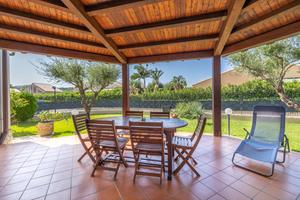 22-25 Luglio. Villa con giardino al mare. 8POSTI
