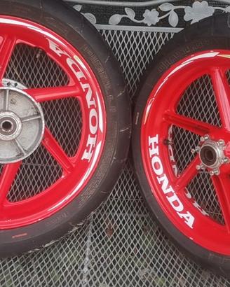 cerchioni Honda cbr 900 prime due serie 