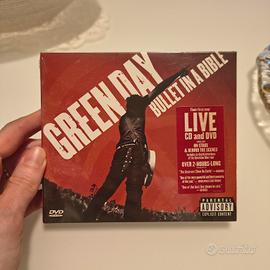 CD + DVD Green Day "Bullet in a Bible"