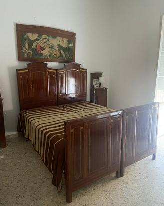 Letto matrimoniale d’epoca