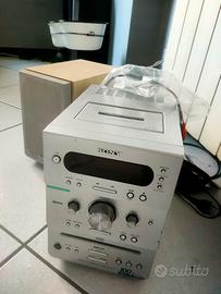 stereo sony con due casse cassetta  cd mp3 radio