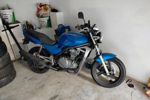 Kawasaki er 500
