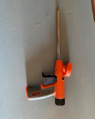 Pistola per schiuma poliuretanica