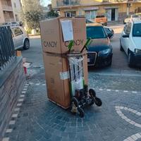 carrello saliscale elettrico  con il proprio avvit