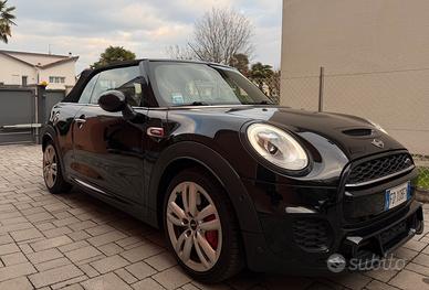 MINI Cabrio 2.0 Jhon cooper works 231cv