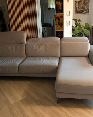 Divano con Chaise Longue nuovo