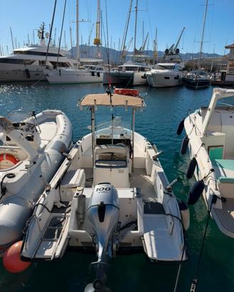 Barca da pesca + Honda 100 cv 2025 a parte