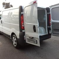 VIVARO 2.0 CDTI furgone tetto basso