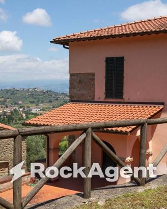 Villa di 440 m² con più di 5 locali a Carmignano