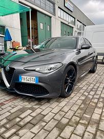 Alfa Romeo Giulia Q4 Veloce 