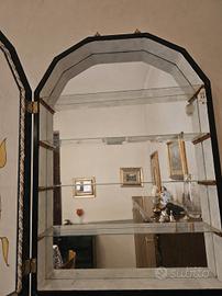 Vetrinetta pensile vintage in legno e vetro