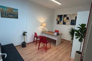 Stanza uso ufficio/studio