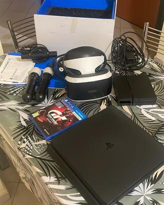 Bundle completo PS4 + PlayStation VR, pronto all'u
