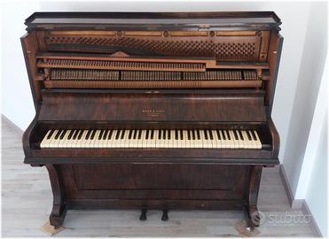 Pianoforte vintage Moon & Soon