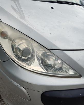Proiettore destro PEUGEOT 307 del 2007