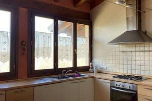 Villa di 200 m² con più di 5 locali a Polinago