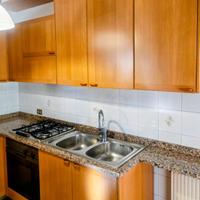 CUCINA IN LEGNO IMPIALACCIATA NOCE