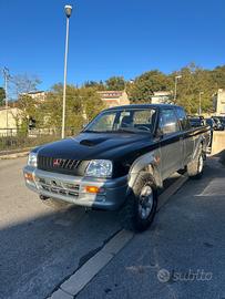 Mitsubishi L200 2.5 TDI 4WD Club Cab Pick-up GLS