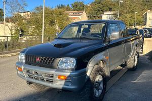 Mitsubishi L200 2.5 TDI 4WD Club Cab Pick-up GLS