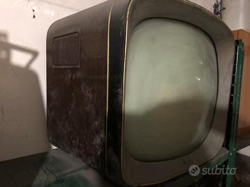 Televisore anni 60