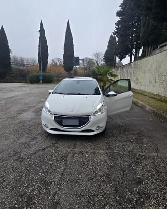 peugeot 208 anno 2015 xy