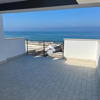 2 LOCALI A ANZIO