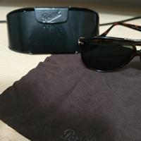 Persol 