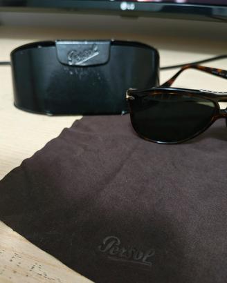 Persol 