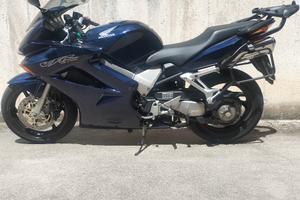 Honda VfR 800 vtec 