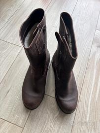 Scarpe outdoor e doposci