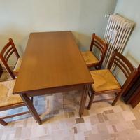 Tavolo noce massello + 4 sedie + pensili