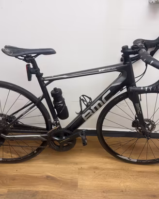 bici da corsa in carbonio