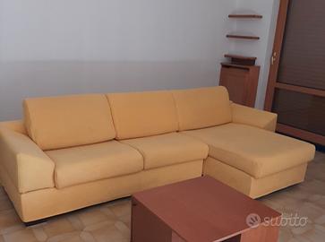 Divano con penisola
