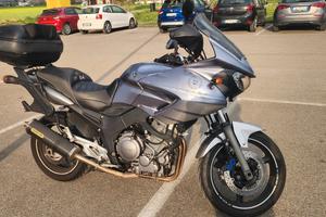 perfetto Yamaha TDM 900