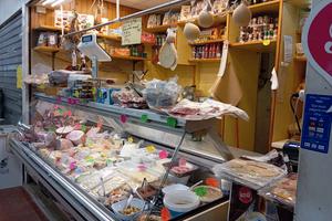 Banco generi alimentari mercato centocelle