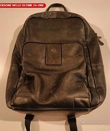 Zaino Piquadro ILI Pelle Blu - Uno Scomparto Usato