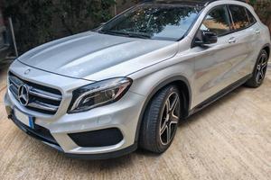 Mercedes GLA 220 d Premium AMG Tetto apribile
