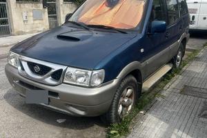 Nissan Terrano 2.7 Td passo lungo