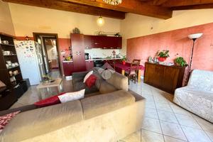 2 LOCALI A SARONNO