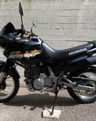 Honda nx 650 Dominator