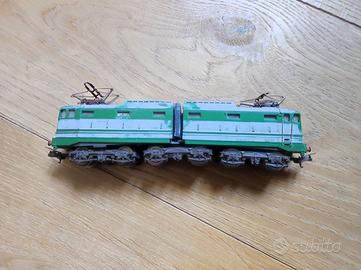 Locomotore Lima FS E.646 Scala H0 Grigio/Verde