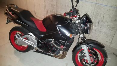 Suzuki GSR 600 Yoshimura