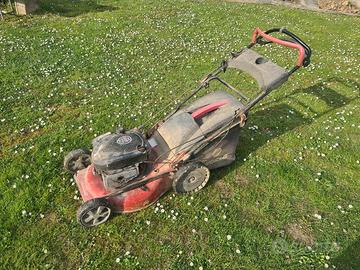 Rasaerba con trazione