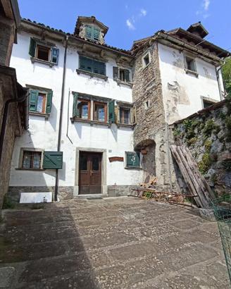 TRADIZIONALE CASA CARNICA TUTTA DA SCOPRIRE!