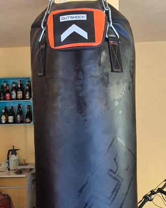 Sacco da boxe Outshock + catena e piastra