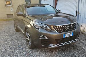 Peugeot 3008 1.5 120cv