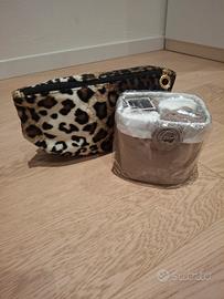 set pochette + lavette ospiti 