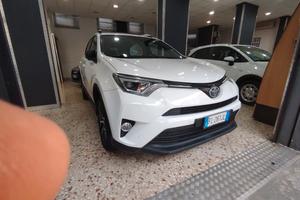 Rav 4  2.0 D-4D  Lounge  