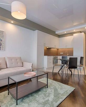 Villa di 237 m² con 5 locali e box auto a Reggio E