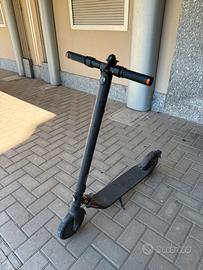 Monopattino elettrico SEGWAY-NINEBOT 2022